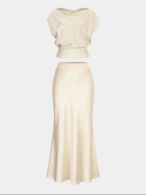 Commense satin set